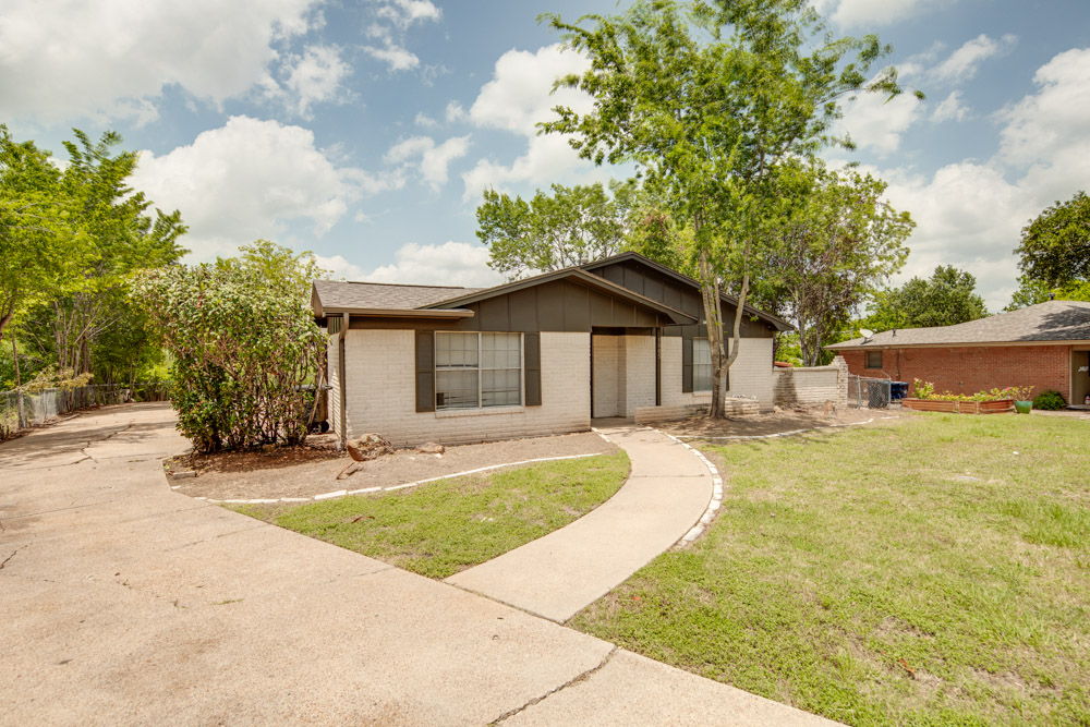 1005 Winding Road College Station, TX 77840 - Photo 4 of 19