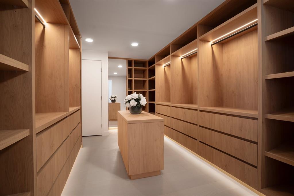 500 Alton Road, Unit 3903 04 Miami Beach, FL 33139 - Photo 18 of 72 a view of a kitchen with wooden floor
