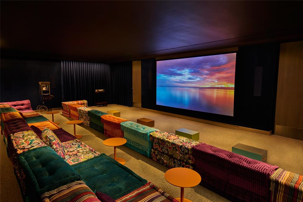 500 Alton Road, Unit 3903 04 Miami Beach, FL 33139 - Photo 58 of 72 a outdoor space with furniture