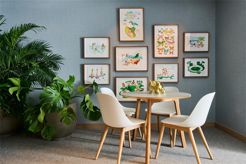 500 Alton Road, Unit 3903 04 Miami Beach, FL 33139 - Photo 65 of 72 a dining room with furniture and a potted plant