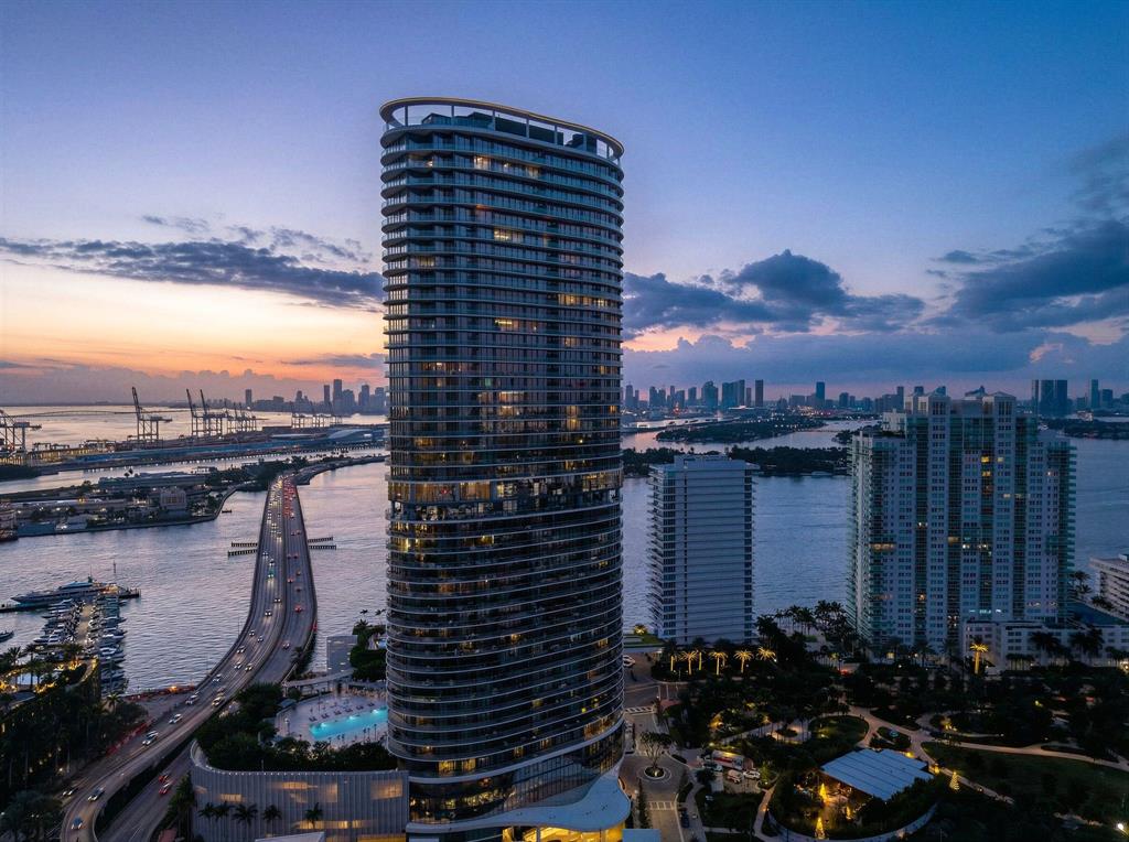 500 Alton Road, Unit 3903 04 Miami Beach, FL 33139 - Photo 69 of 72