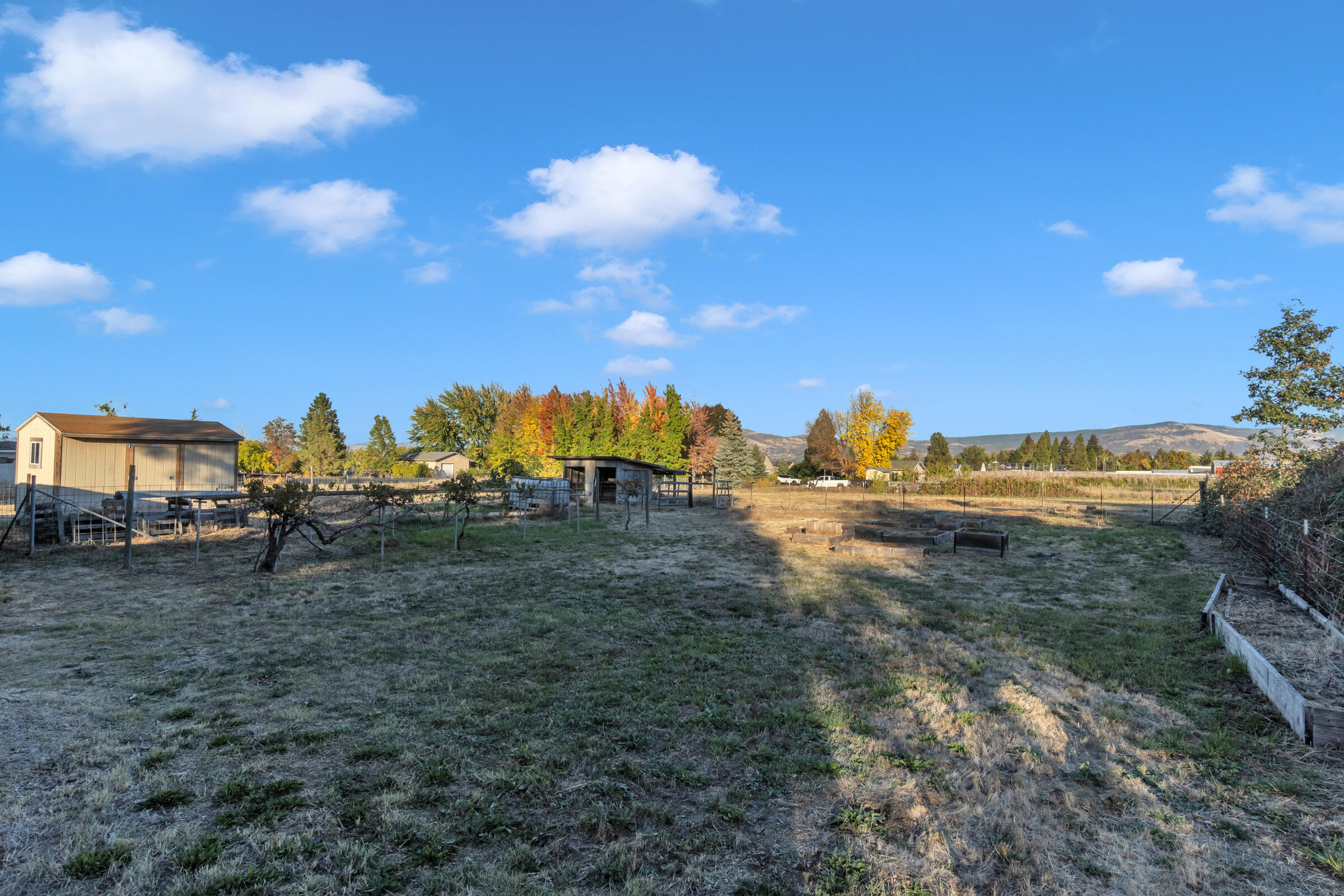 1775 Hull Road Medford, OR 97501 - Photo 43 of 55 Pasture: Cross Fenced