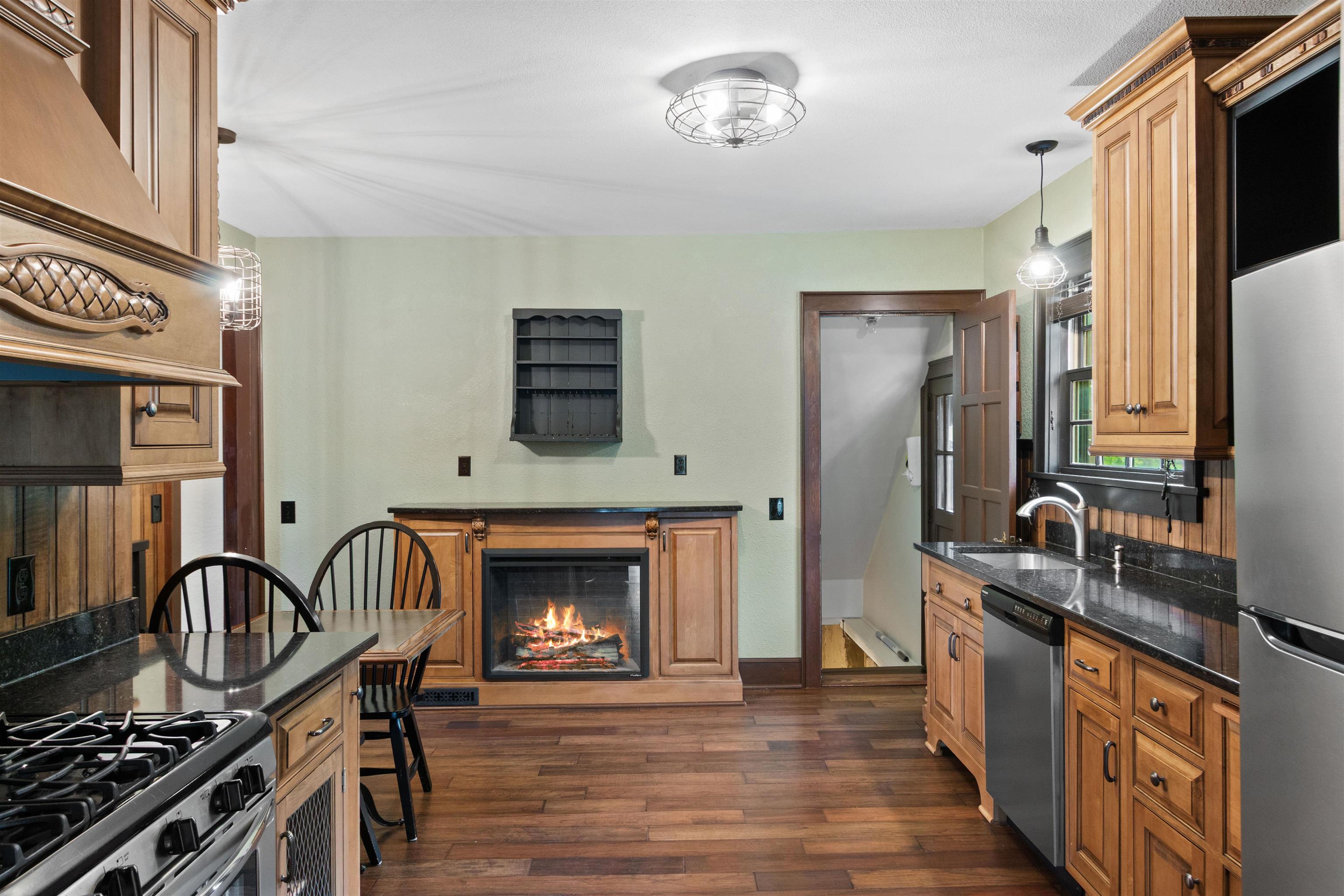1709 Main Street Stevens Point, WI 54481 - Photo 14 of 53