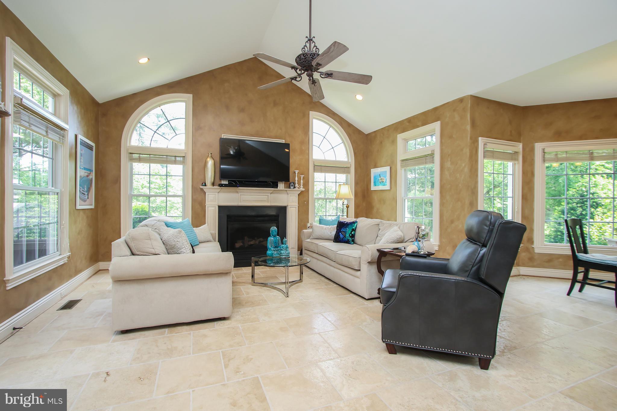 8322 Roxborough Loop Gainesville, VA 20155 - Photo 12 of 37 Family Room