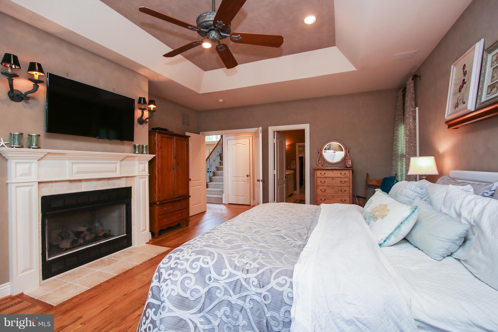 8322 Roxborough Loop Gainesville, VA 20155 - Photo 14 of 37 Bedroom (Master)