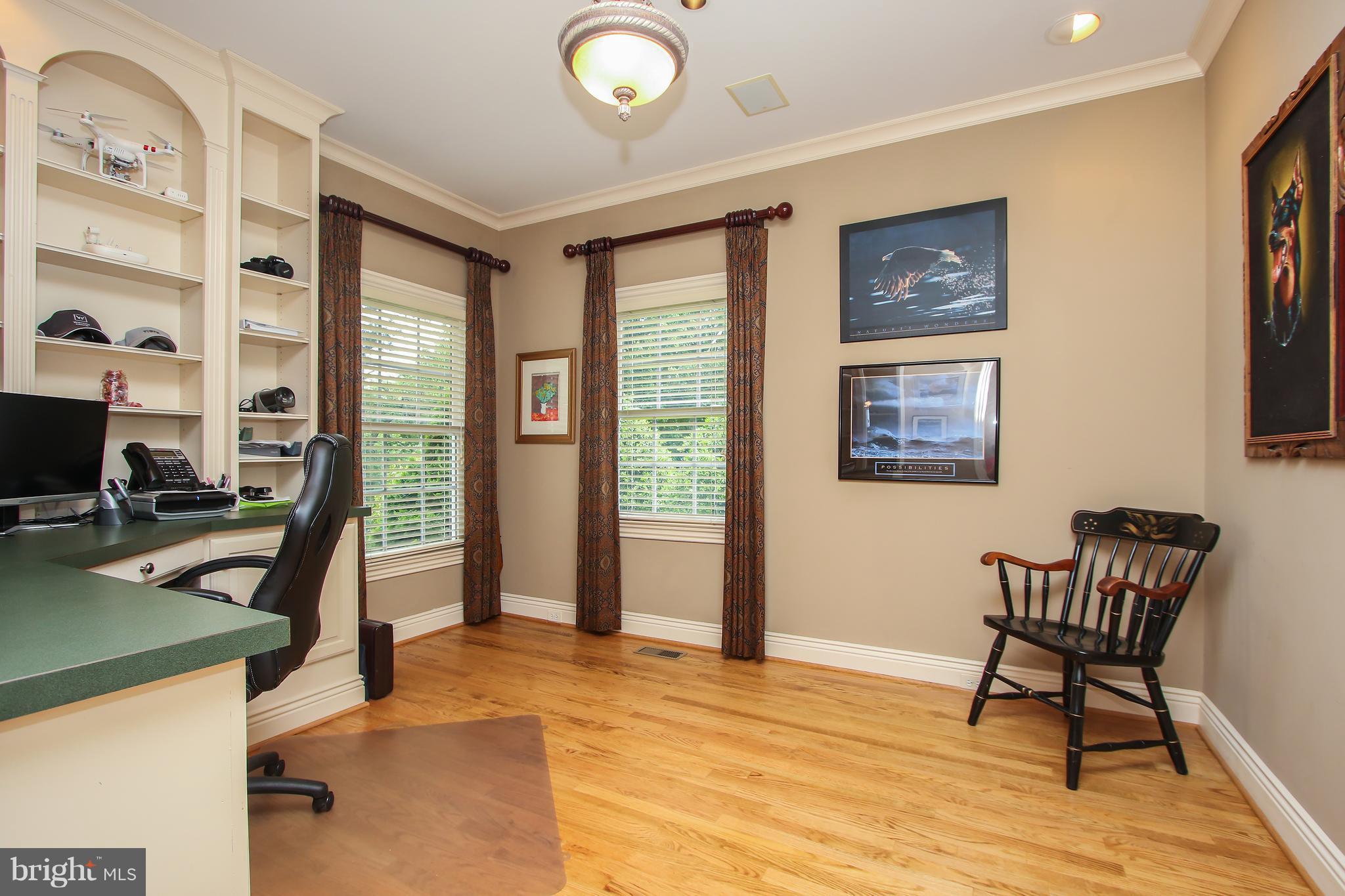 8322 Roxborough Loop Gainesville, VA 20155 - Photo 17 of 37 Office