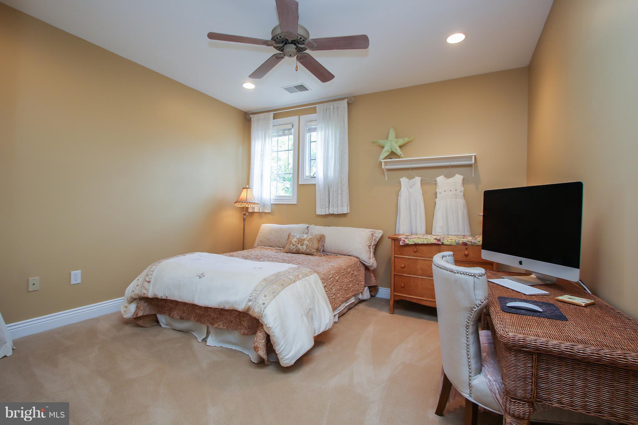 8322 Roxborough Loop Gainesville, VA 20155 - Photo 19 of 37 Bedroom
