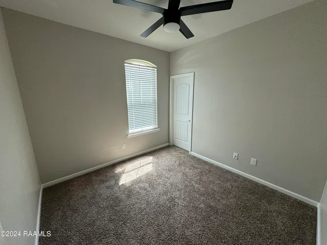 $1,895 | 104 Garden Oaks Avenue, Youngsville, LA 70592