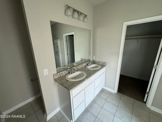 $1,895 | 104 Garden Oaks Avenue, Youngsville, LA 70592