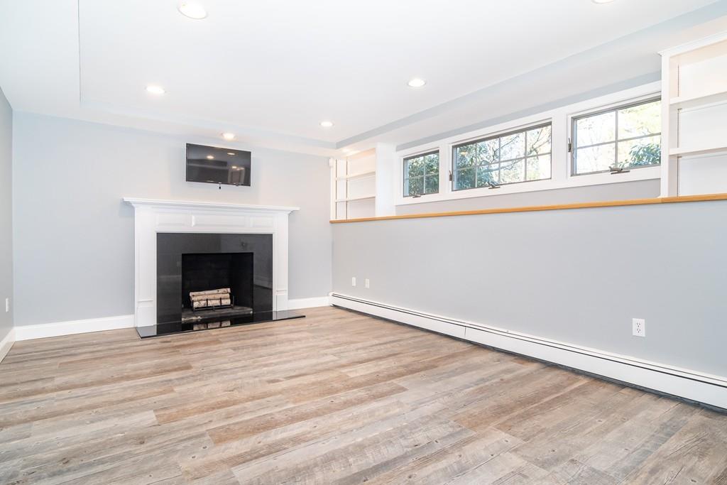 33 Moore Road Wayland, MA 01778 - Photo 12 of 16