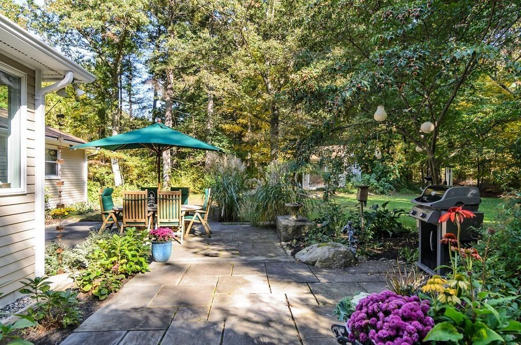 33 Moore Road Wayland, MA 01778 - Photo 15 of 16