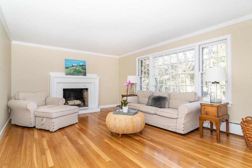 33 Moore Road Wayland, MA 01778 - Photo 2 of 16