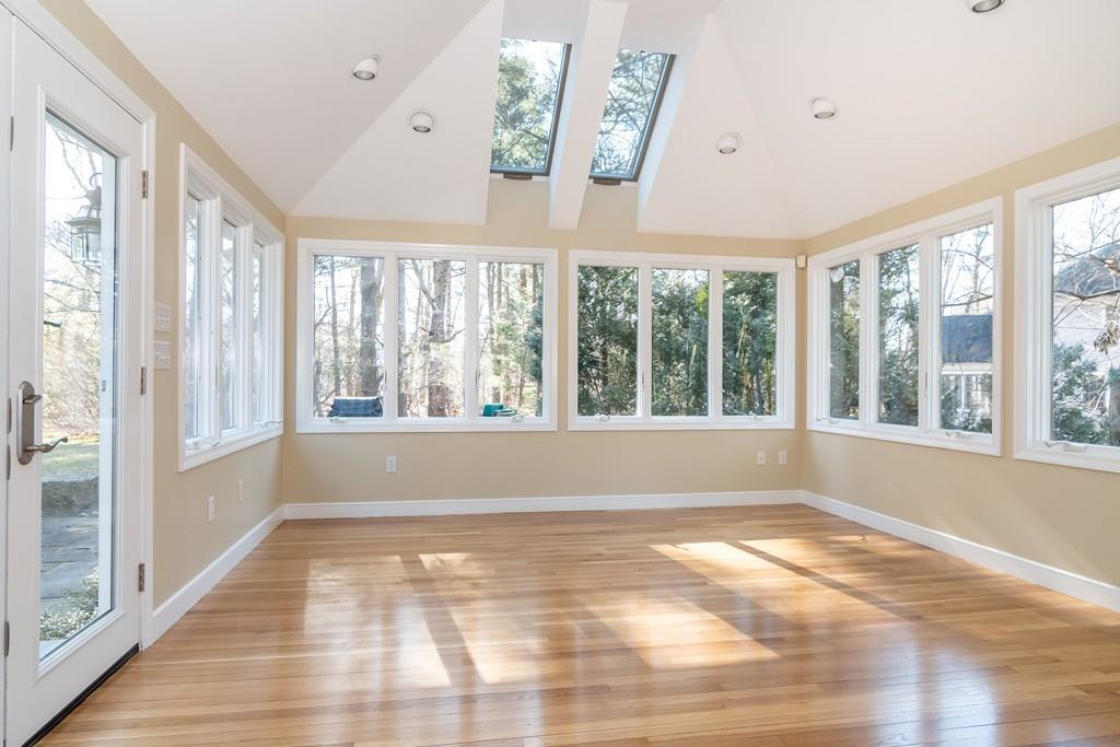 33 Moore Road Wayland, MA 01778 - Photo 6 of 16