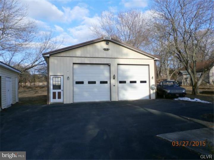 8761 Ashfield Road Slatington, PA 18080 - Photo 3 of 12 Gallery Image 3