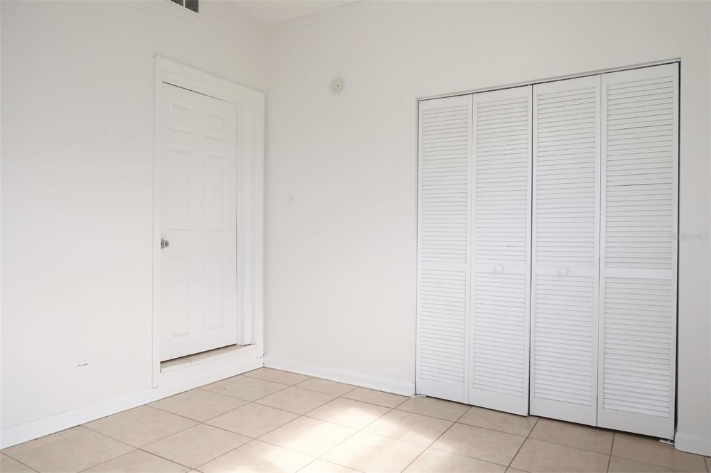 6013 Francis Drive Apollo Beach, FL 33572 - Photo 15 of 20 an empty room with closet