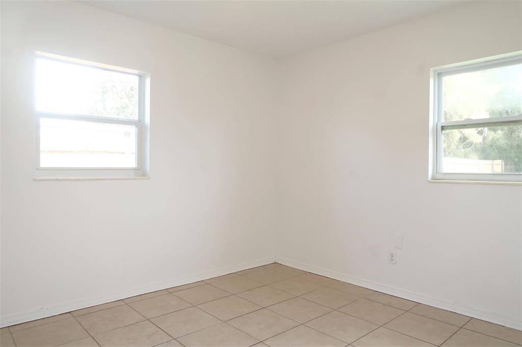 6013 Francis Drive Apollo Beach, FL 33572 - Photo 18 of 20 an empty room with a window