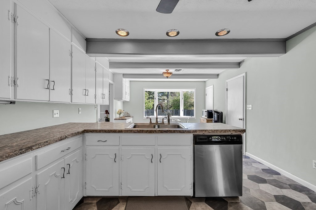 55 Bates Road Westfield, MA 01085 - Photo 18 of 42 Gallery Image 18