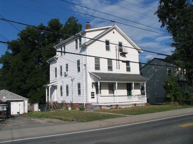 744 High Street Cumberland, RI 02864 - Photo 3 of 38 Gallery Image 3