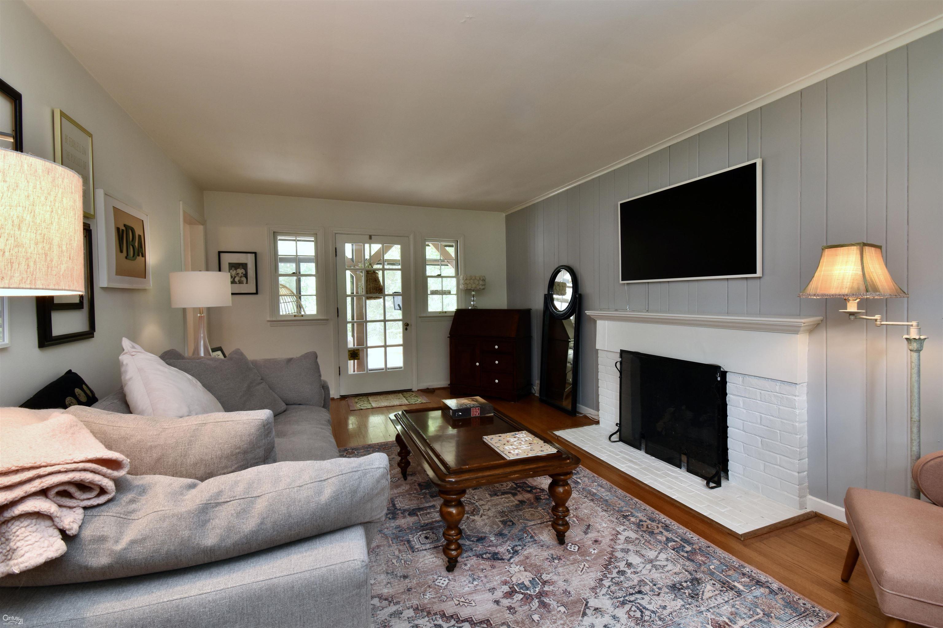 330 Kerby Road Grosse Pointe Farms, MI 48236 - Photo 10 of 34