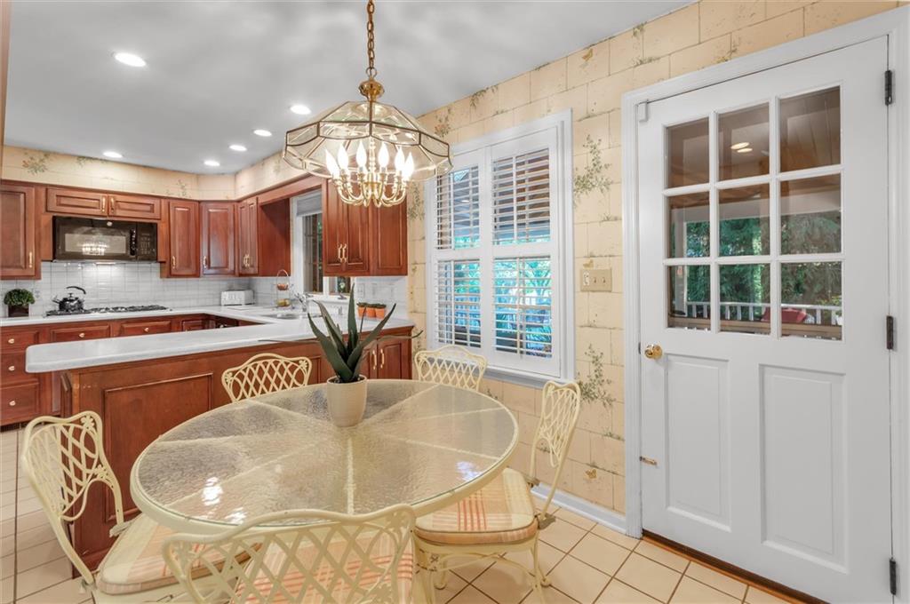 989 Osage Road Pittsburgh, PA 15243 - Photo 13 of 25 Gallery Image 13