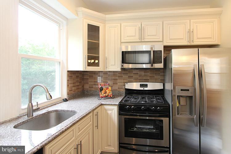 3003 26th Street Northeast Washington, DC 20018 - Photo 27 of 30 Kitchen