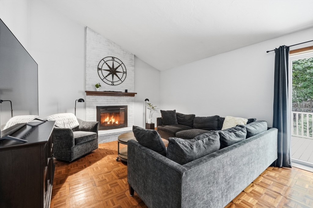 10 Tattan Farm Road Worcester, MA 01605 - Photo 3 of 42 Gallery Image 3