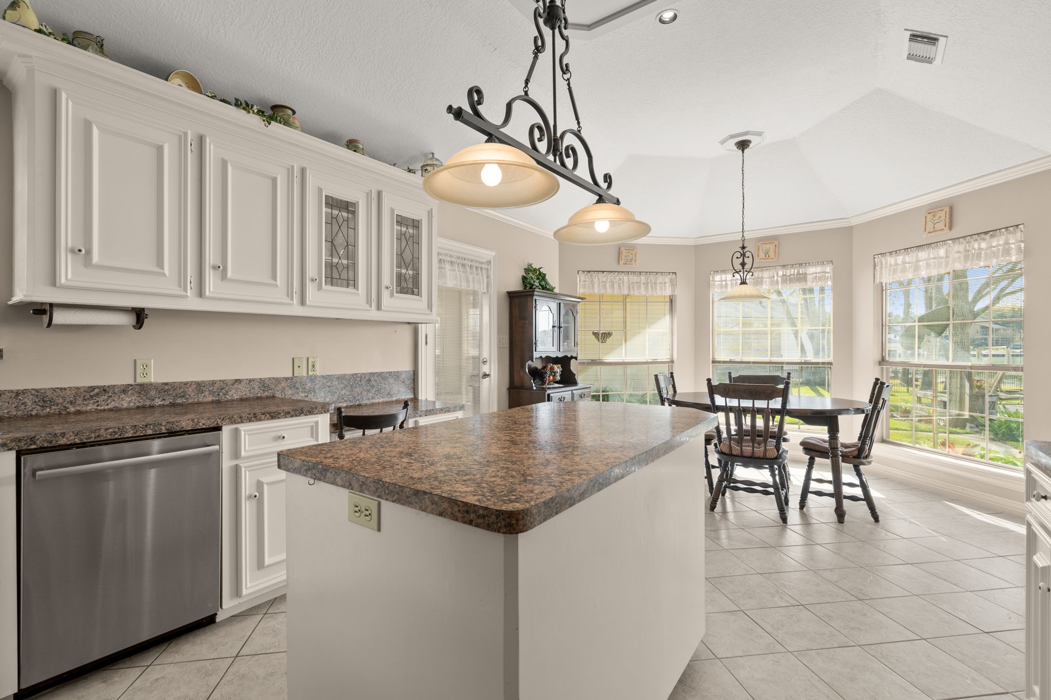 100 April Breeze Conroe, TX 77356 - Photo 16 of 40