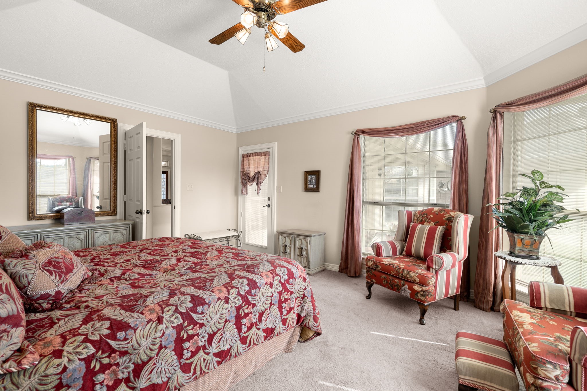 100 April Breeze Conroe, TX 77356 - Photo 20 of 40 Entry onto back patio