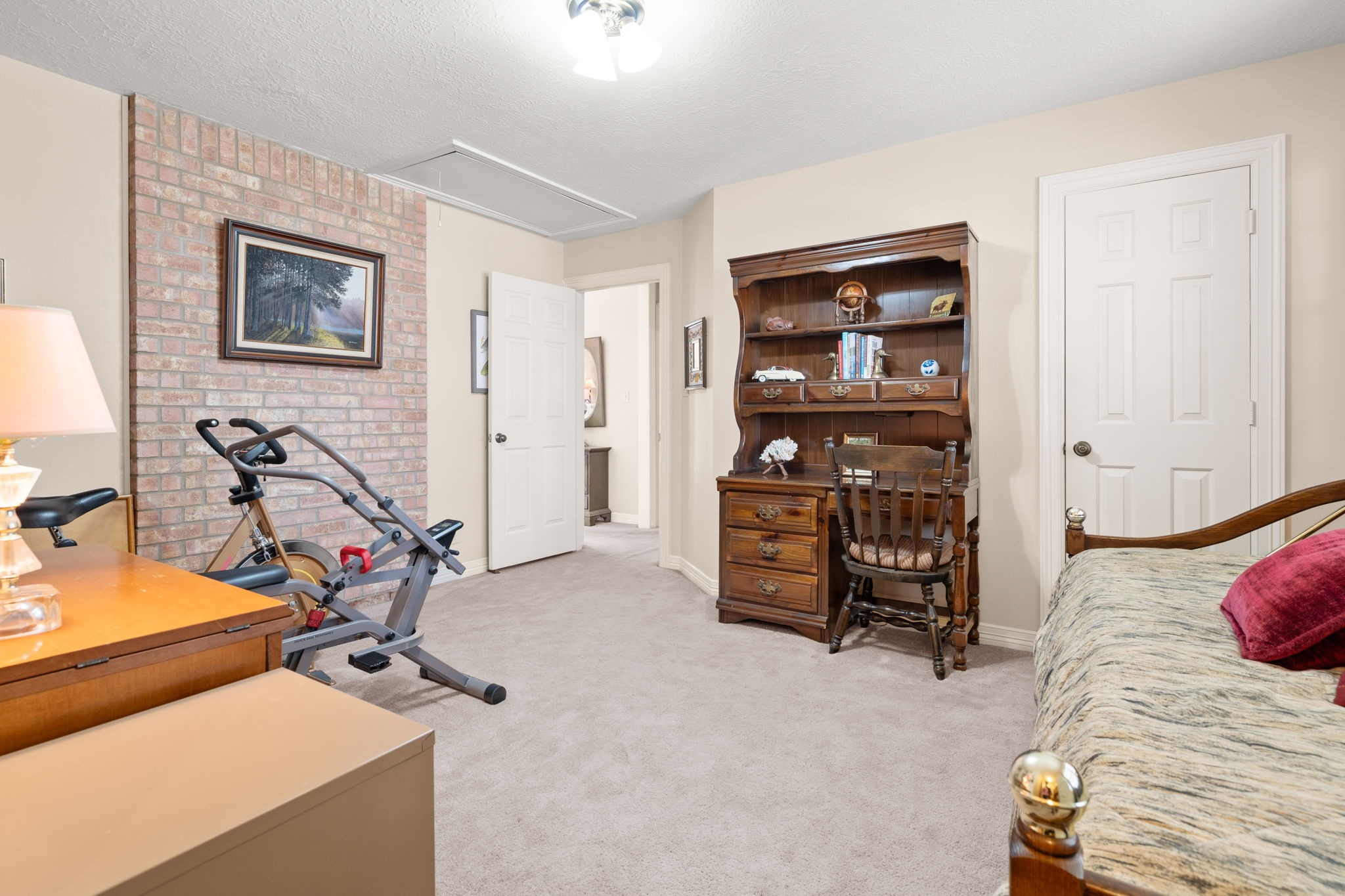 100 April Breeze Conroe, TX 77356 - Photo 25 of 40 Additional view of secondary bedroom