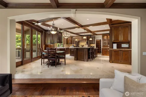 $3,998,000 | 20450 Northeast 71st Street, Redmond, WA 98053