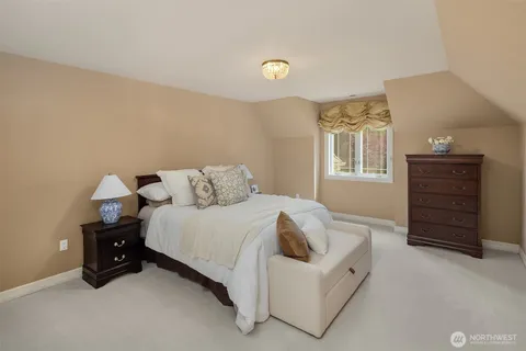 $3,998,000 | 20450 Northeast 71st Street, Redmond, WA 98053