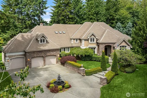 $3,998,000 | 20450 Northeast 71st Street, Redmond, WA 98053