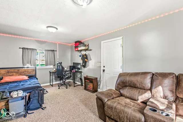 $287,900 | 6201 West 800 North, Fountaintown, IN 46130