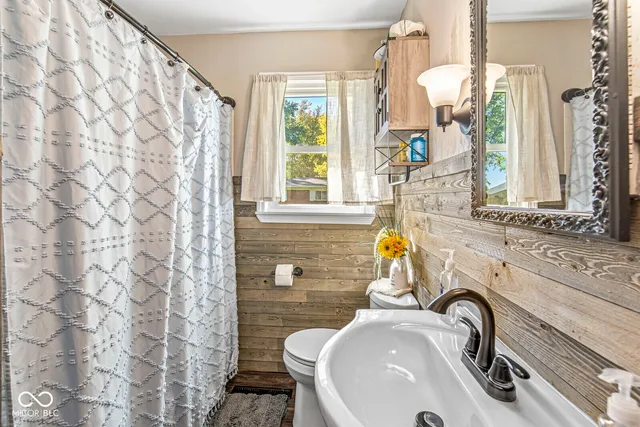 $287,900 | 6201 West 800 North, Fountaintown, IN 46130