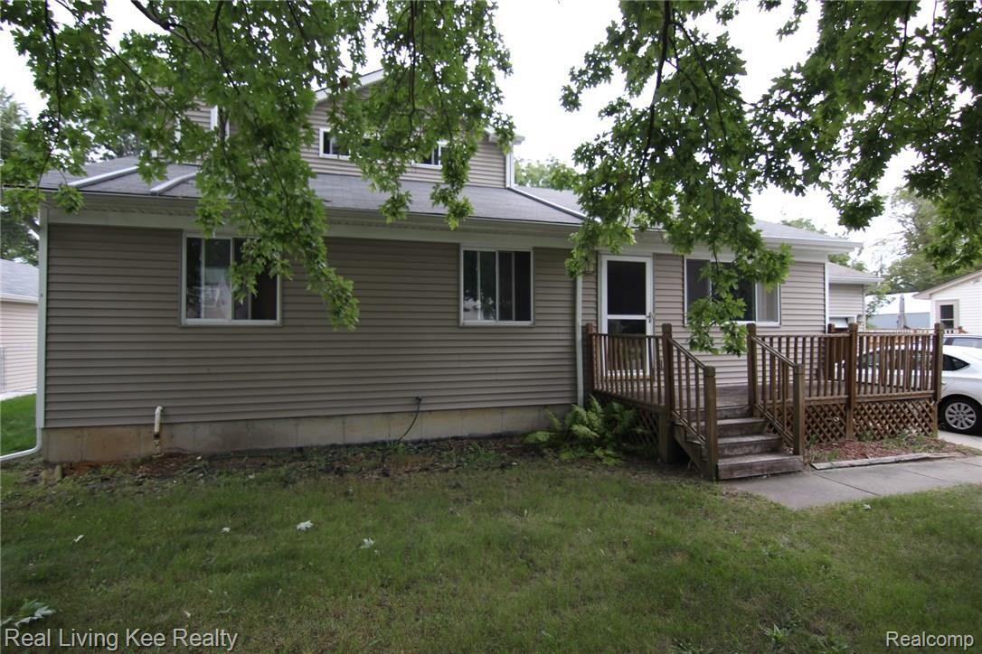 3331 Gerald Avenue Rochester, MI 48307 - Photo 1 of 23 IMG_8699.JPG