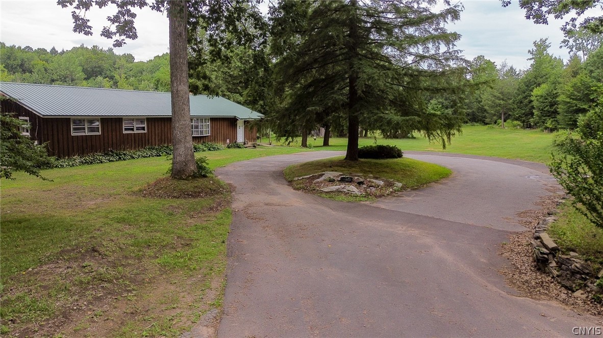 517 County Rte 10 Schroeppel, NY 13132 - Photo 9 of 49