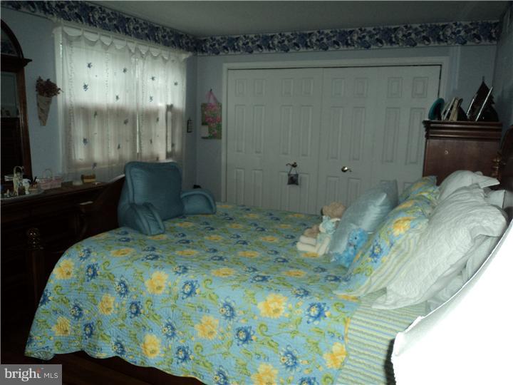 109 Cliffwood Road Philadelphia, PA 19115 - Photo 8 of 19 Gallery Image 8
