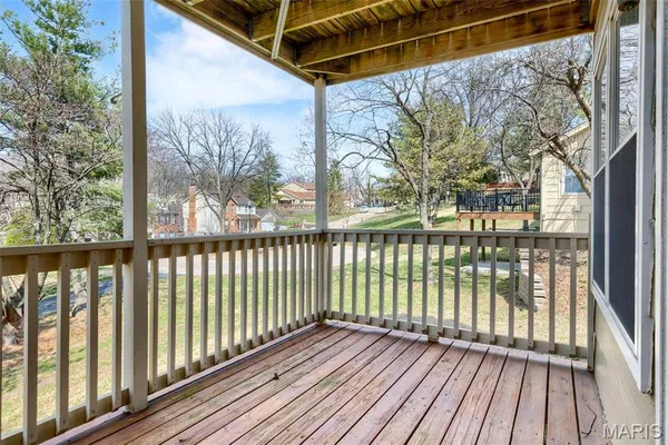 $221,500 | 3126 Autumn Trace Drive, Maryland Heights, MO 63043