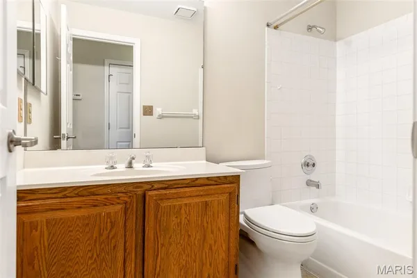 $221,500 | 3126 Autumn Trace Drive, Maryland Heights, MO 63043