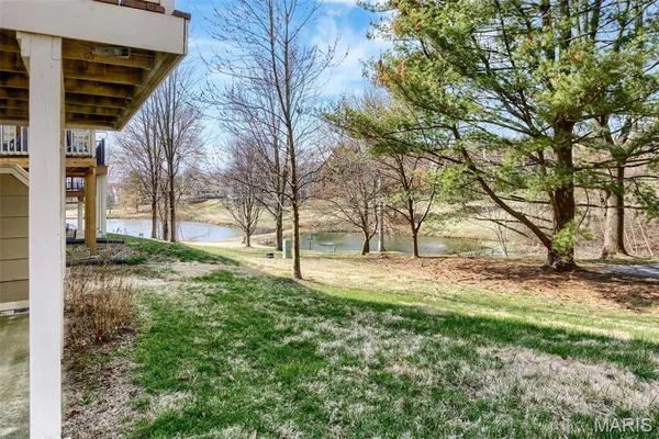 $221,500 | 3126 Autumn Trace Drive, Maryland Heights, MO 63043