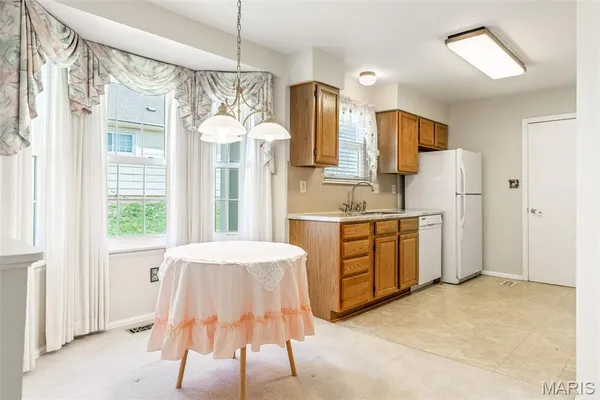 $221,500 | 3126 Autumn Trace Drive, Maryland Heights, MO 63043