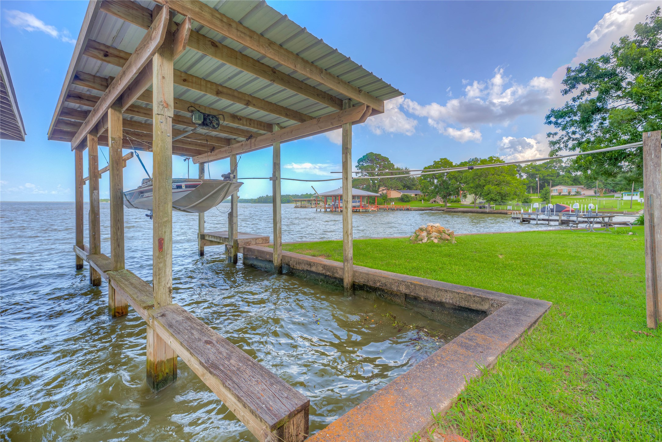 440 Lakeview Dr Loop Coldspring, TX 77331 - Photo 7 of 44 BOAT HOUSE WITH LIFT