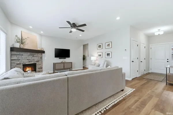 $449,900 | 12040 Waters Meet Drive, Fort Wayne, IN 46818