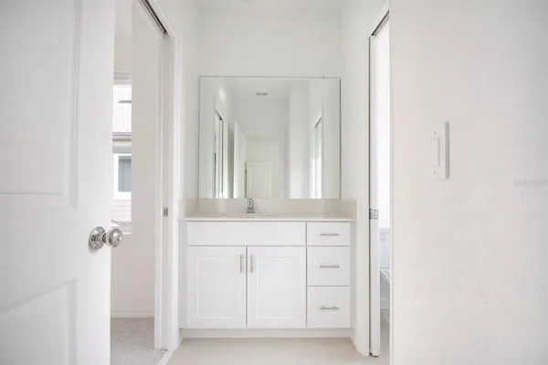 $2,300 | 3396 Lapis Lk Drive, Zephyrhills, FL 33541