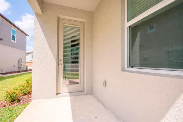 $2,300 | 3396 Lapis Lk Drive, Zephyrhills, FL 33541