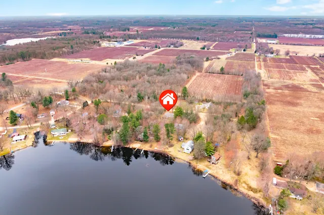 $299,999 | 8311 West Shore Drive, Grand Junction, MI 49056