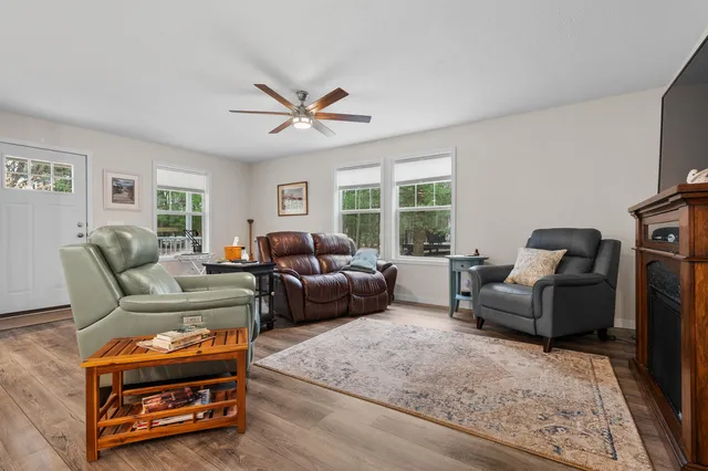 $299,999 | 8311 West Shore Drive, Grand Junction, MI 49056