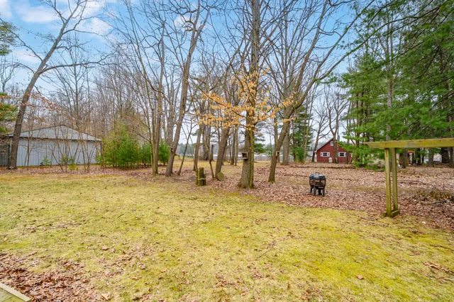 $299,999 | 8311 West Shore Drive, Grand Junction, MI 49056