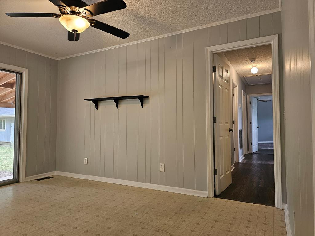 2401 Hunt Club Road Sumter, SC 29154 - Photo 7 of 32