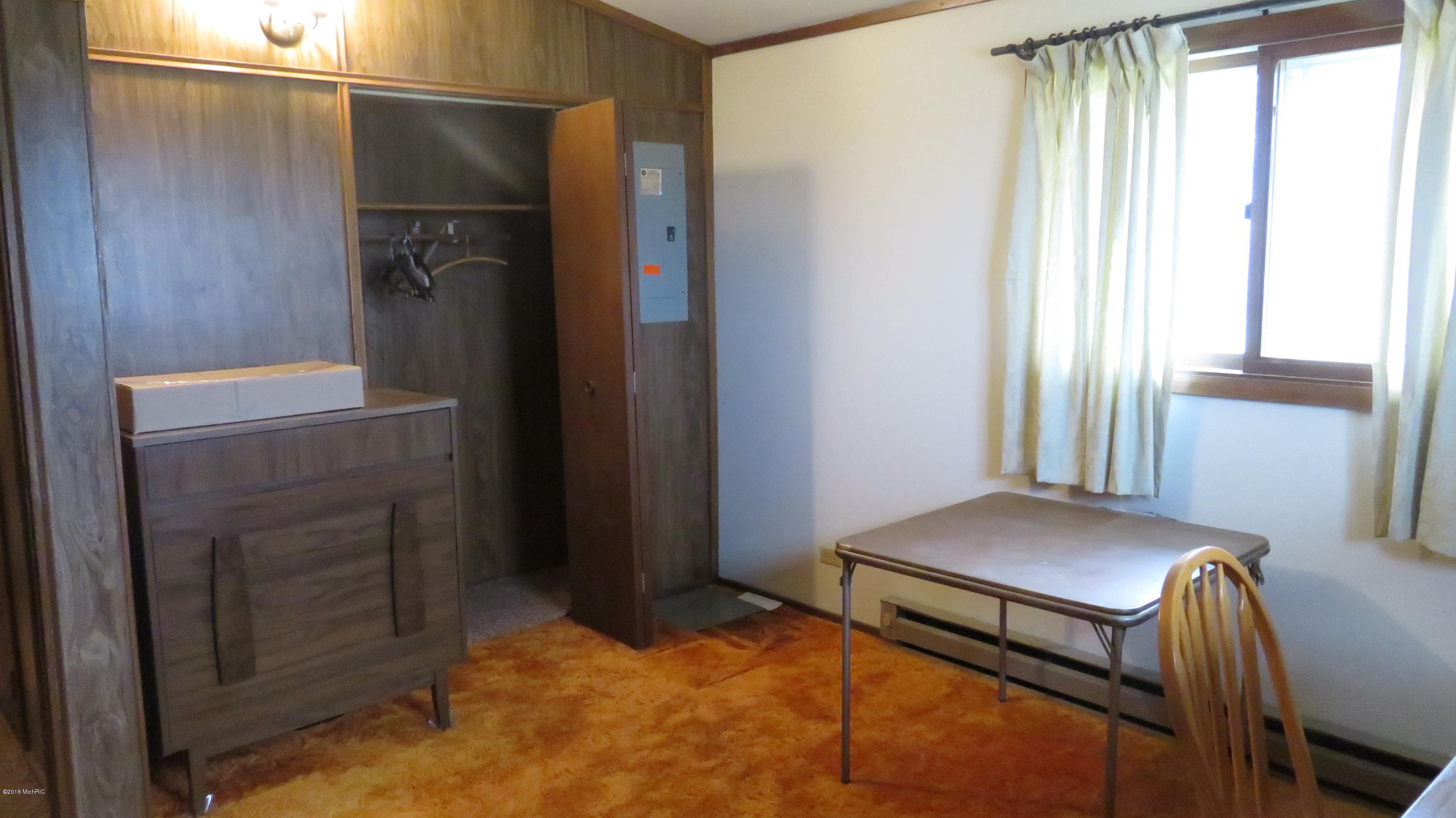 14229 South Pardee Road Buchanan, MI 49107 - Photo 5 of 8 IMG_1977